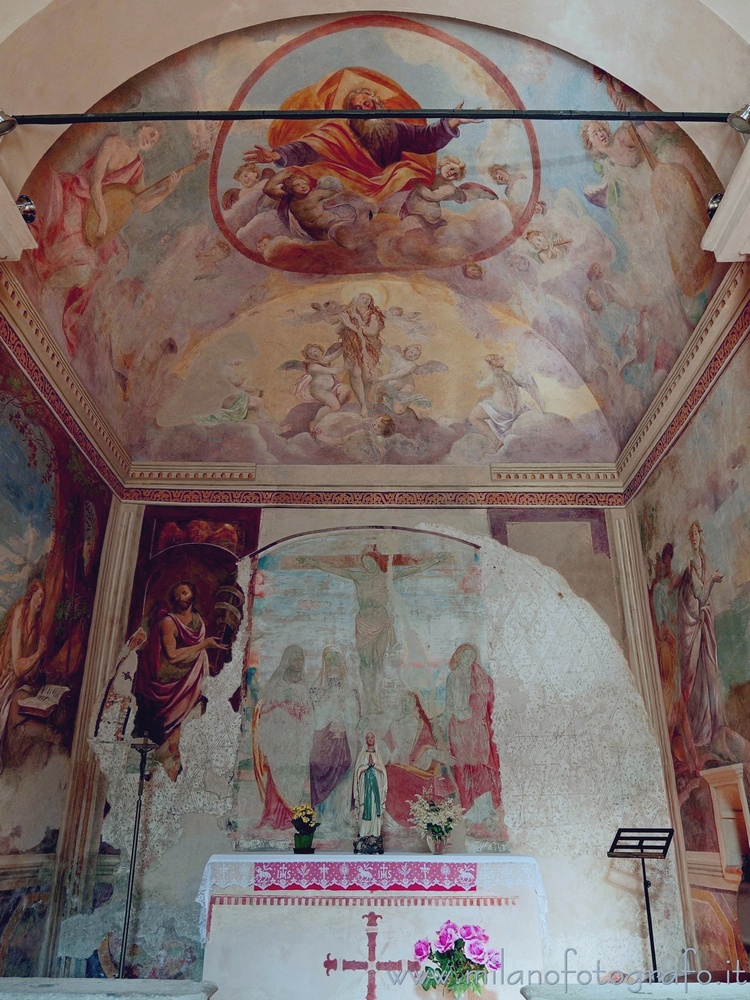 Milano - Affreschi nell'abside dell'Oratorio di Santa Maria Maddalena